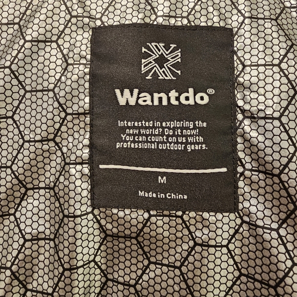 Wantdo Hooded Puffer Jacket- Long Quilted Medium NWT - Picture 15 of 16